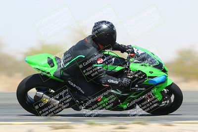 media/Mar-28-2022-Superbike Trackdays (Mon) [[b8603d0f67]]/Open Track Time/Turn 3 Inside/